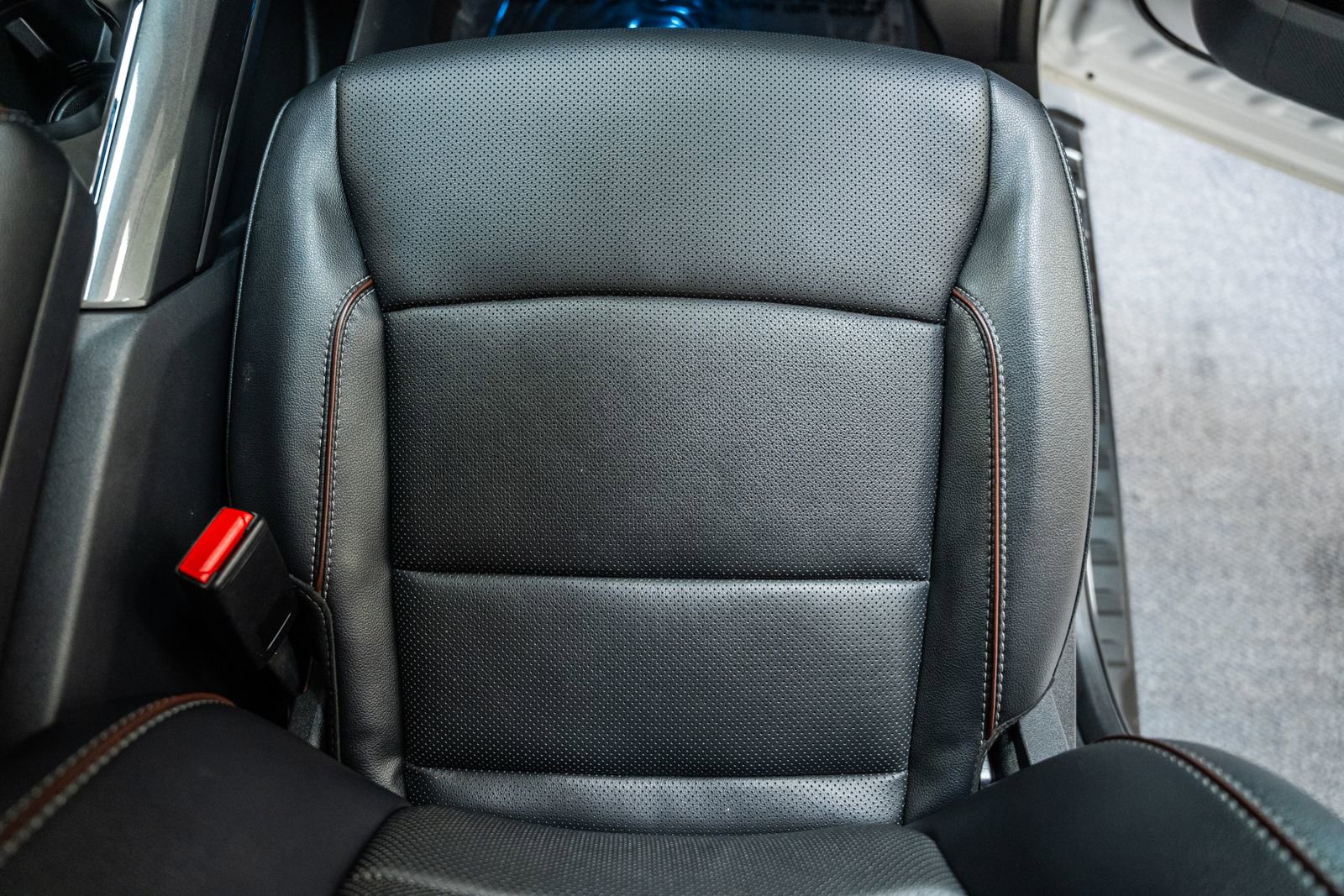 Certified 2023 Ford F150 Lariat w/ Equipment Group 502A High image 41