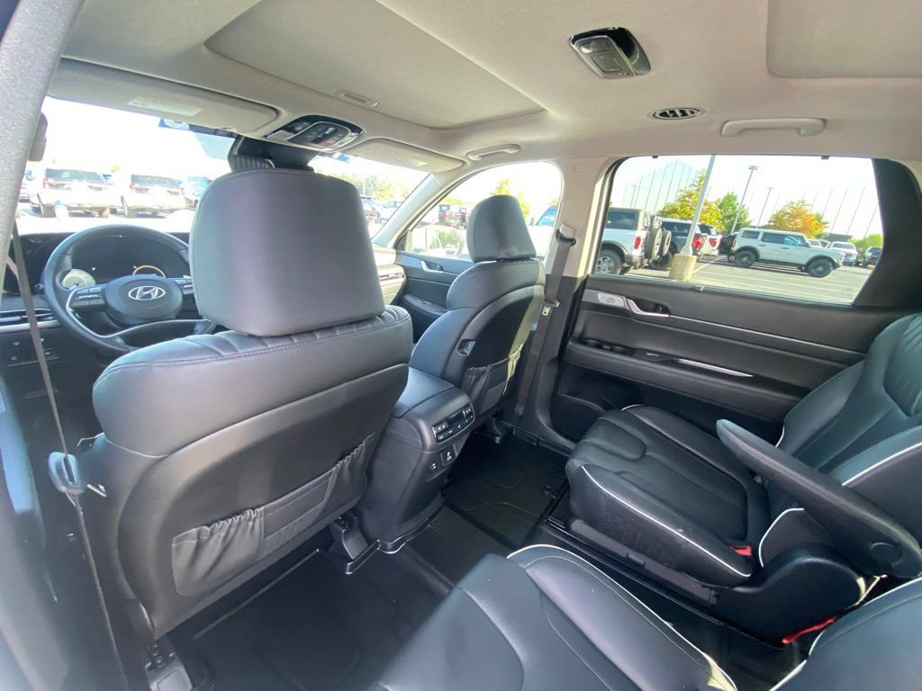 Used 2024 Hyundai Palisade Limited AWD/4WD image 23
