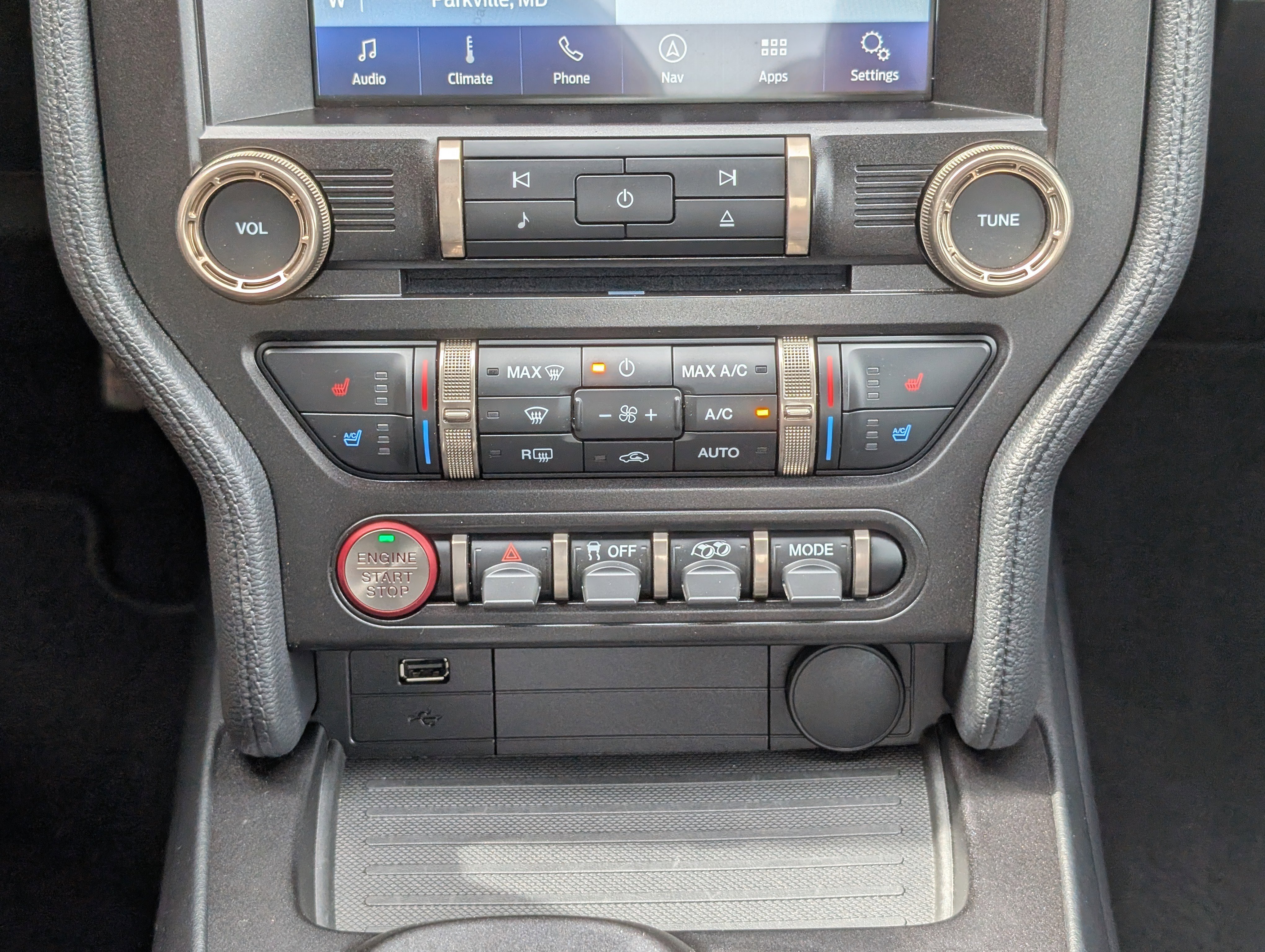 Certified 2021 Ford Mustang Shelby GT500 w/ Carbon Fiber Handling Package image 24