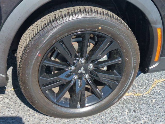 Used 2024 Mitsubishi Eclipse Cross AWD image 11