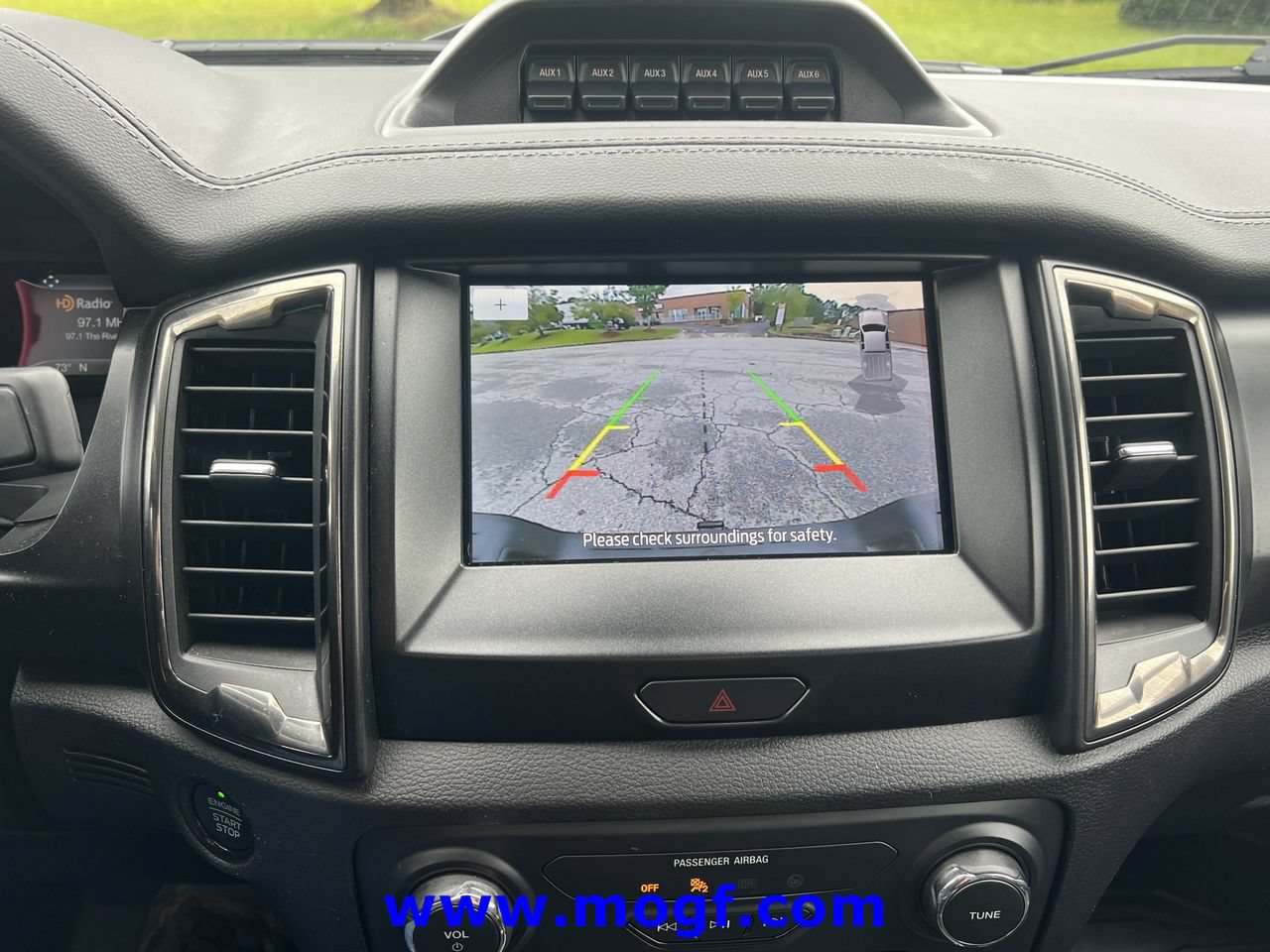 Certified 2023 Ford Ranger Lariat w/ Tremor Off-Road Package AWD/4WD image 8