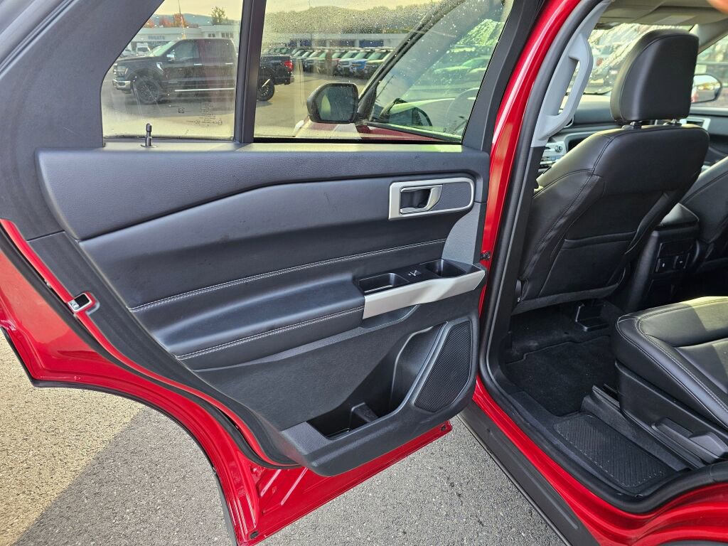 Certified 2023 Ford Explorer XLT w/ Equipment Group 202A image 12