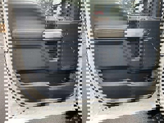 Certified 2022 Ford F350 Lariat w/ Black Appearance Package image 52