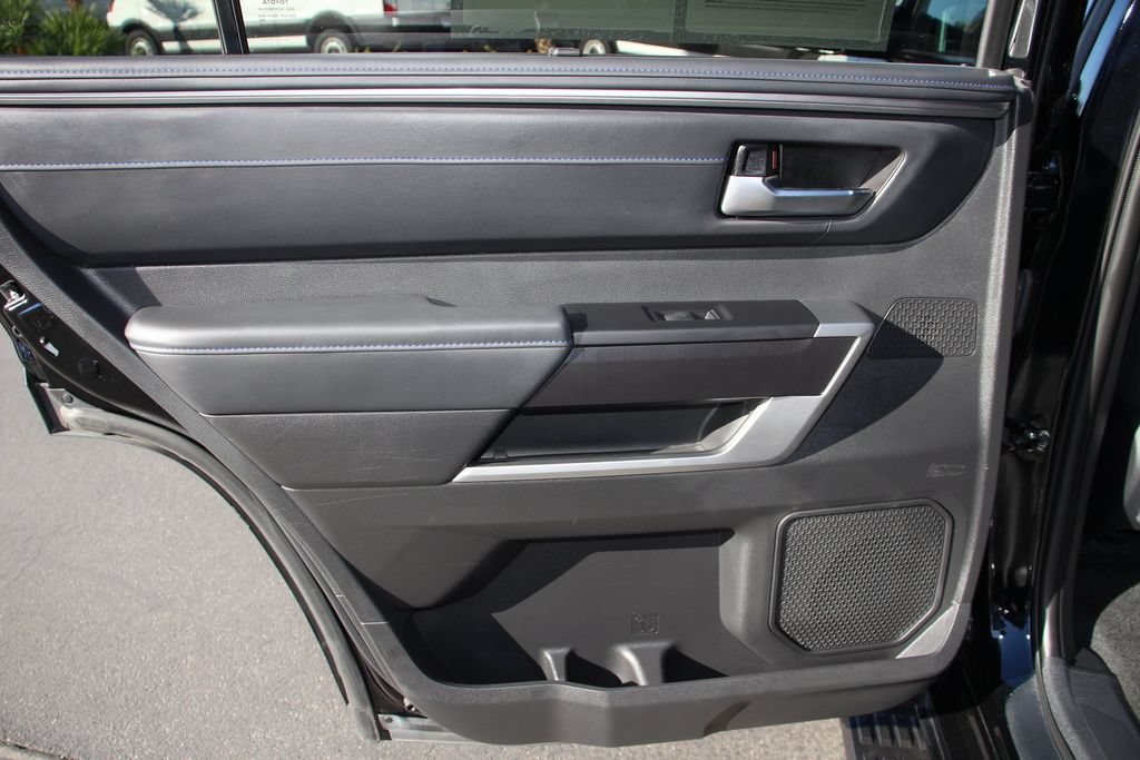 Used 2024 Toyota Sequoia Platinum AWD/4WD image 21