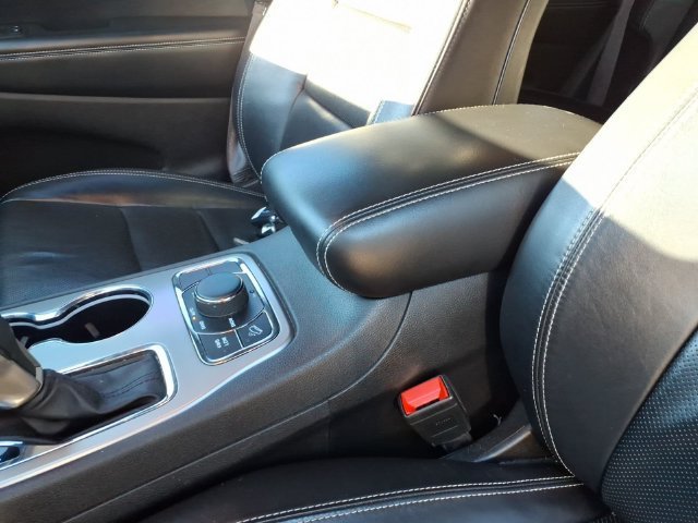Used 2021 Jeep Grand Cherokee Limited w/ Quick Order Package 28K 80th AWD/4WD image 18