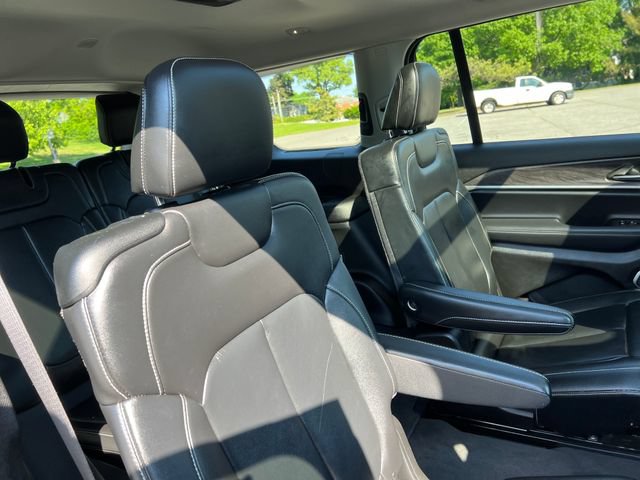 Used 2021 Jeep Grand Cherokee L Limited w/ MOPAR Finishing Package AWD/4WD image 31