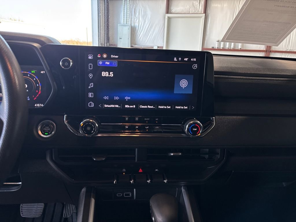 Used 2025 Chevrolet Colorado W/T image 11