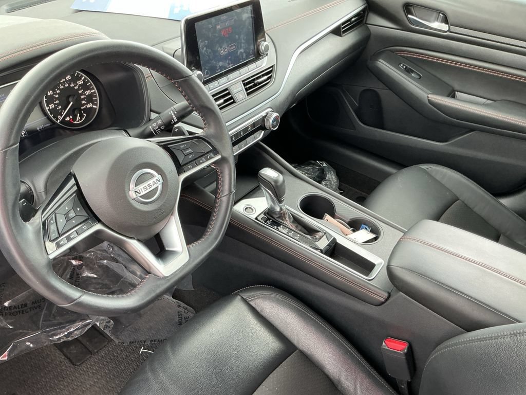 Used 2021 Nissan Altima 2.5 SR FWD image 9