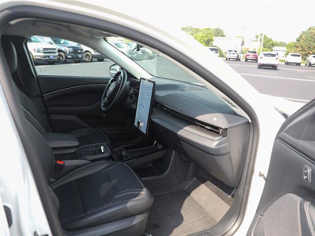 Certified 2025 Ford Mustang Mach-E Premium AWD/4WD image 31