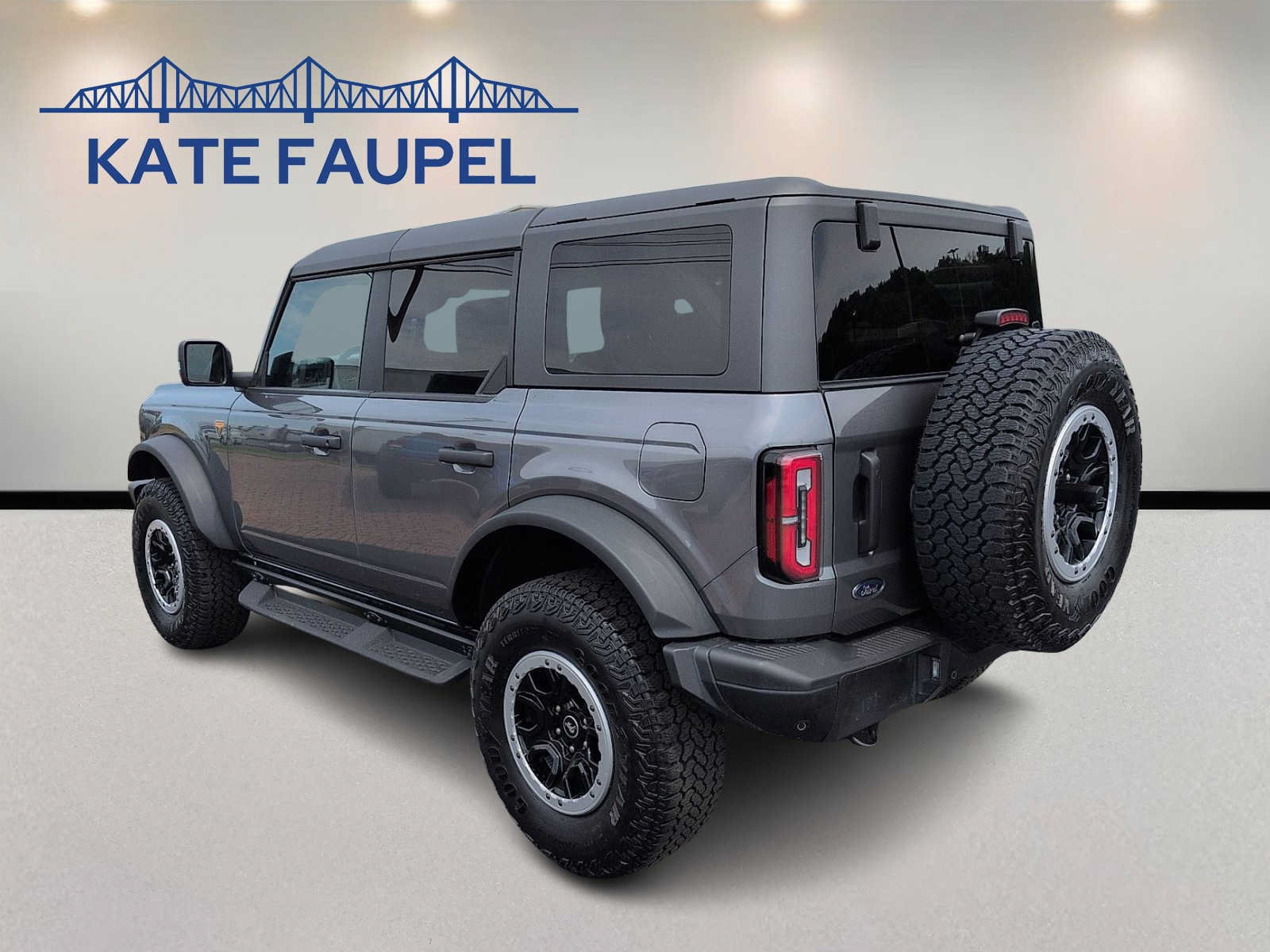 Certified 2025 Ford Bronco Badlands w/ Sasquatch Package AWD/4WD image 5