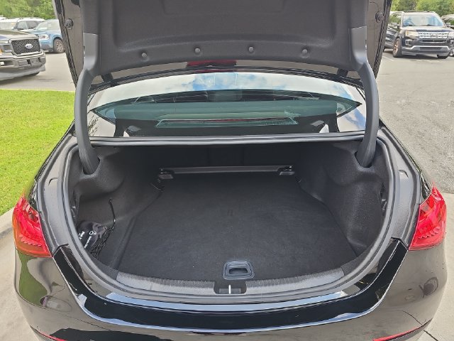 Used 2025 Mercedes-Benz C 300 Sedan image 12