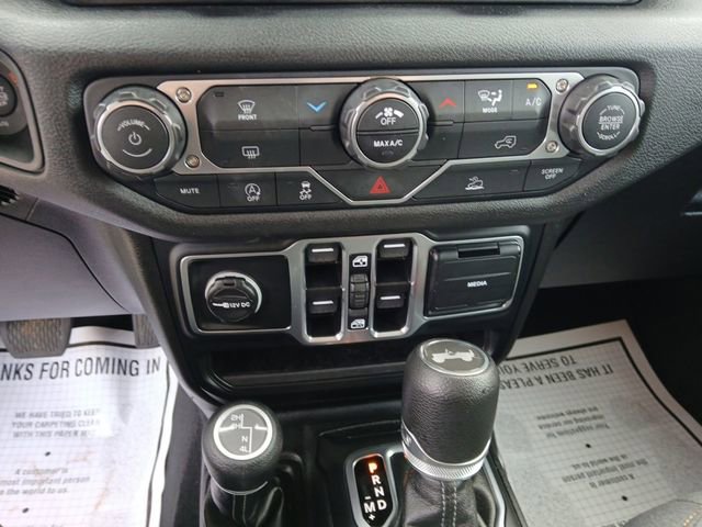 Used 2025 Jeep Wrangler Unlimited Sport AWD/4WD image 21