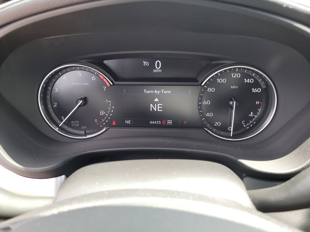 Used 2023 Cadillac XT4 Premium Luxury w/ Cold Weather Package AWD/4WD image 30