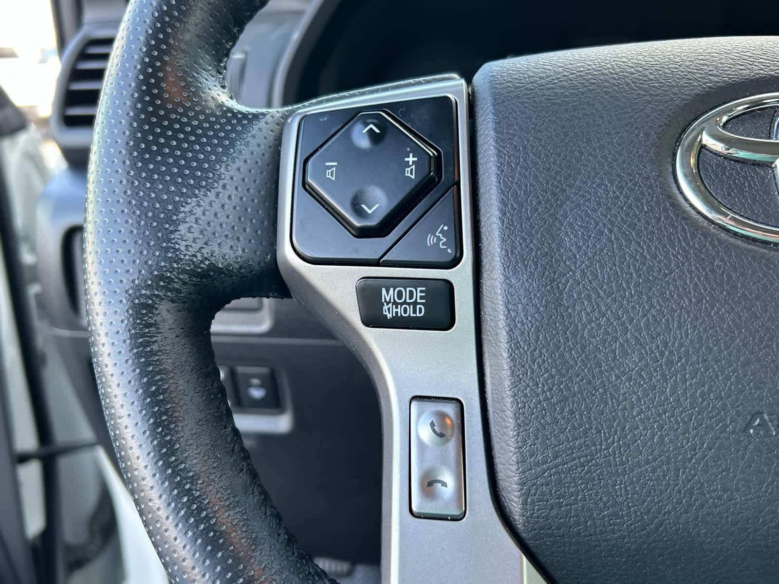 Used 2023 Toyota 4Runner SR5 Premium w/ Moonroof Package image 30