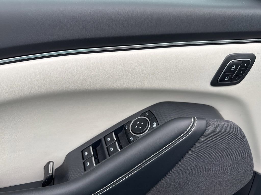 Certified 2024 Ford Mustang Mach-E Premium AWD/4WD image 9
