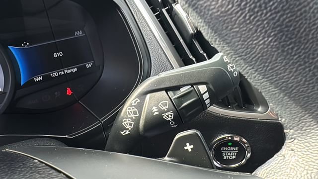 Certified 2022 Ford Edge Titanium w/ Class II Trailer Tow Package image 23