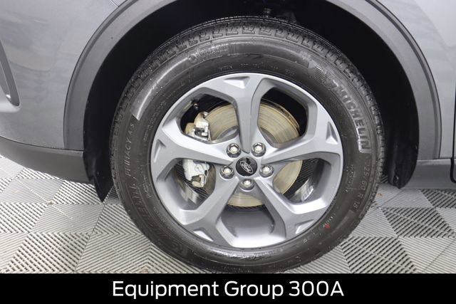 Certified 2025 Ford Escape ST-Line w/ Tech Pack #1 image 18