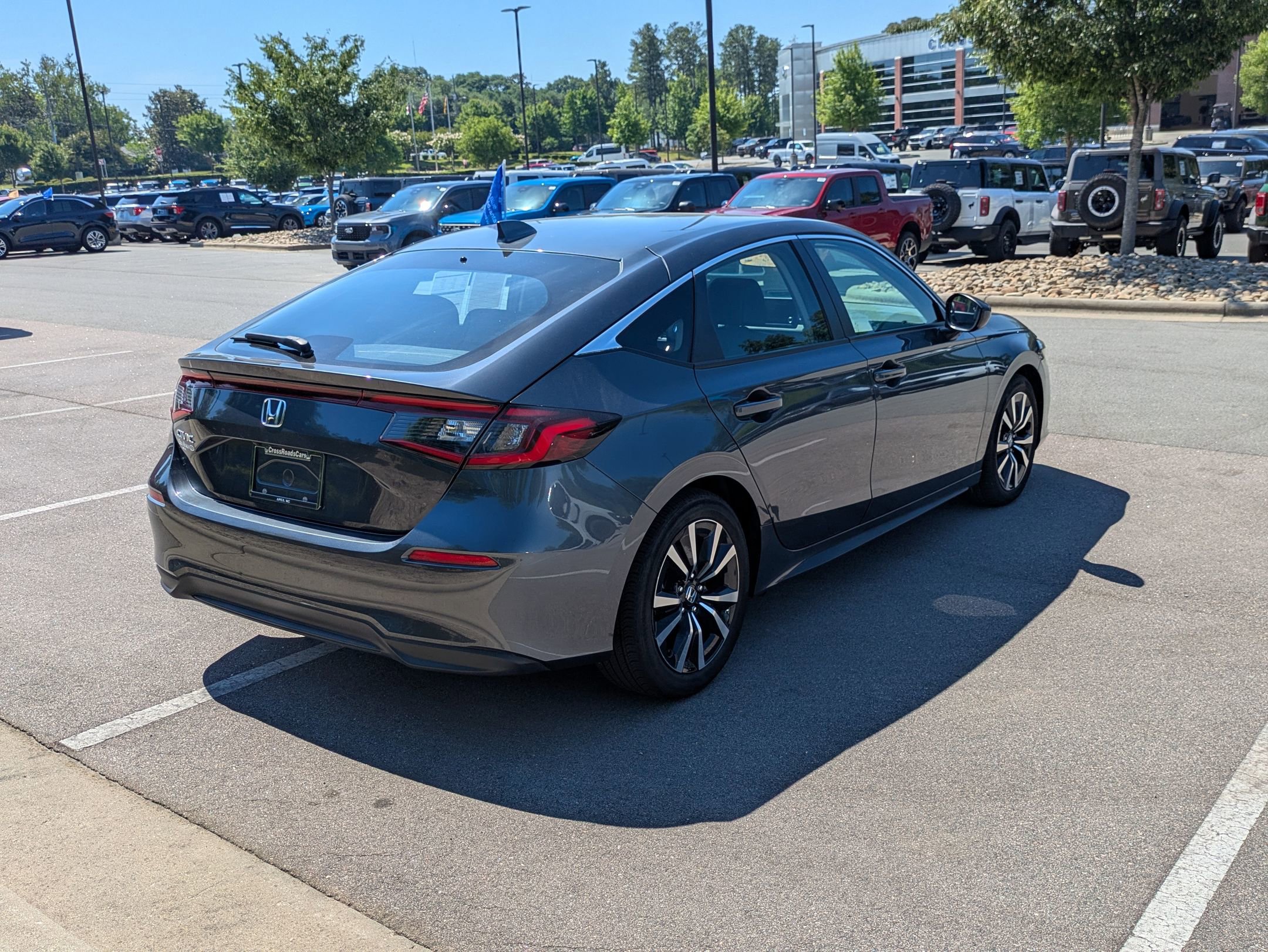 Used 2024 Honda Civic EX-L image 4