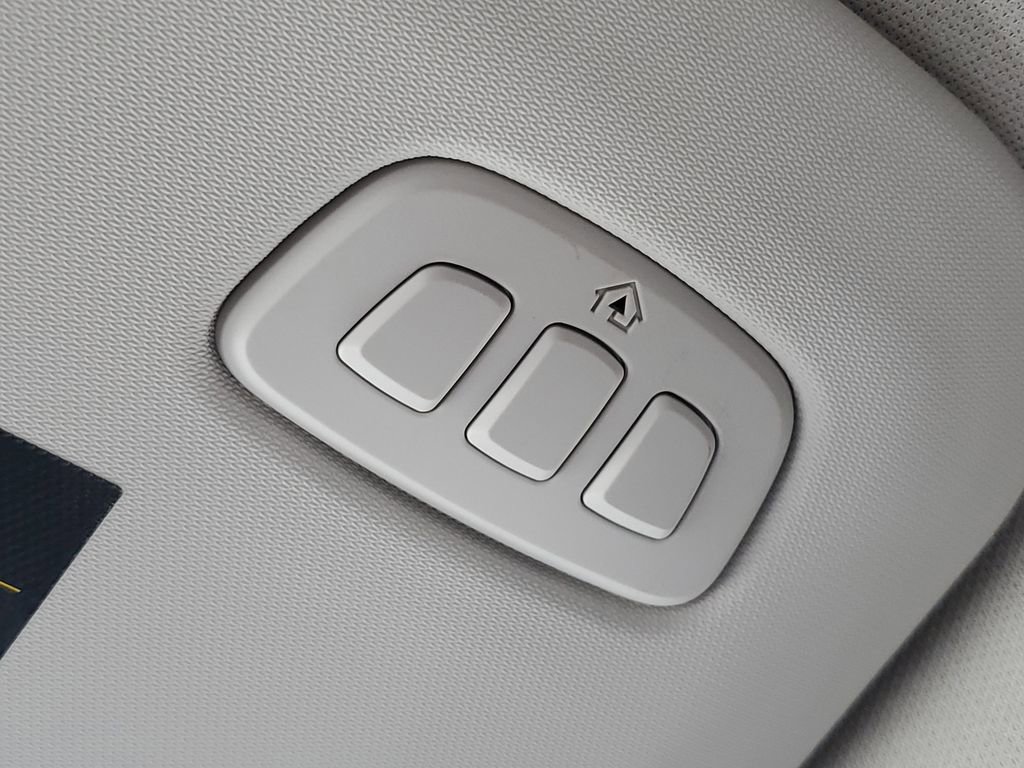 Certified 2025 Ford Escape Platinum image 25