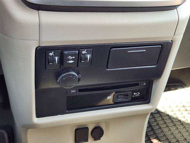 Used 2020 Toyota Sienna XLE Premium FWD image 19