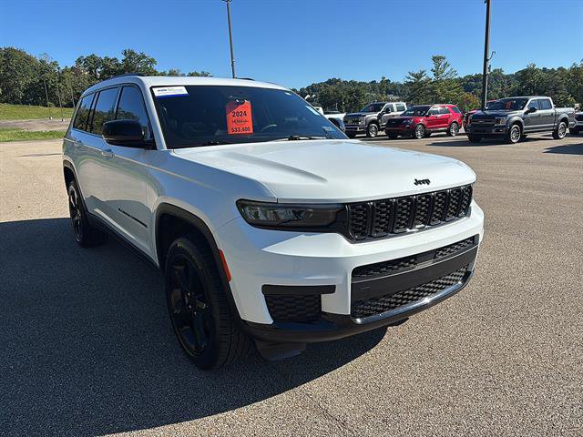 Used 2024 Jeep Grand Cherokee L Altitude AWD/4WD image 6