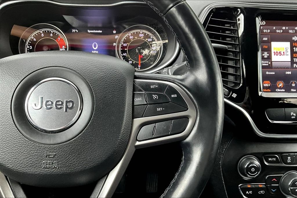 Used 2020 Jeep Cherokee Limited AWD/4WD image 13