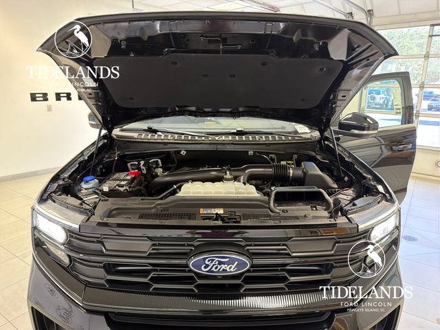 Certified 2025 Ford Expedition Active RWD image 28