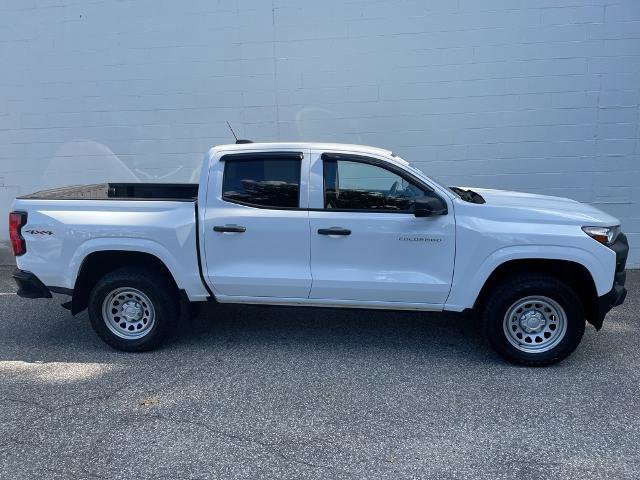 Used 2024 Chevrolet Colorado W/T w/ Advanced Trailering Package image 2
