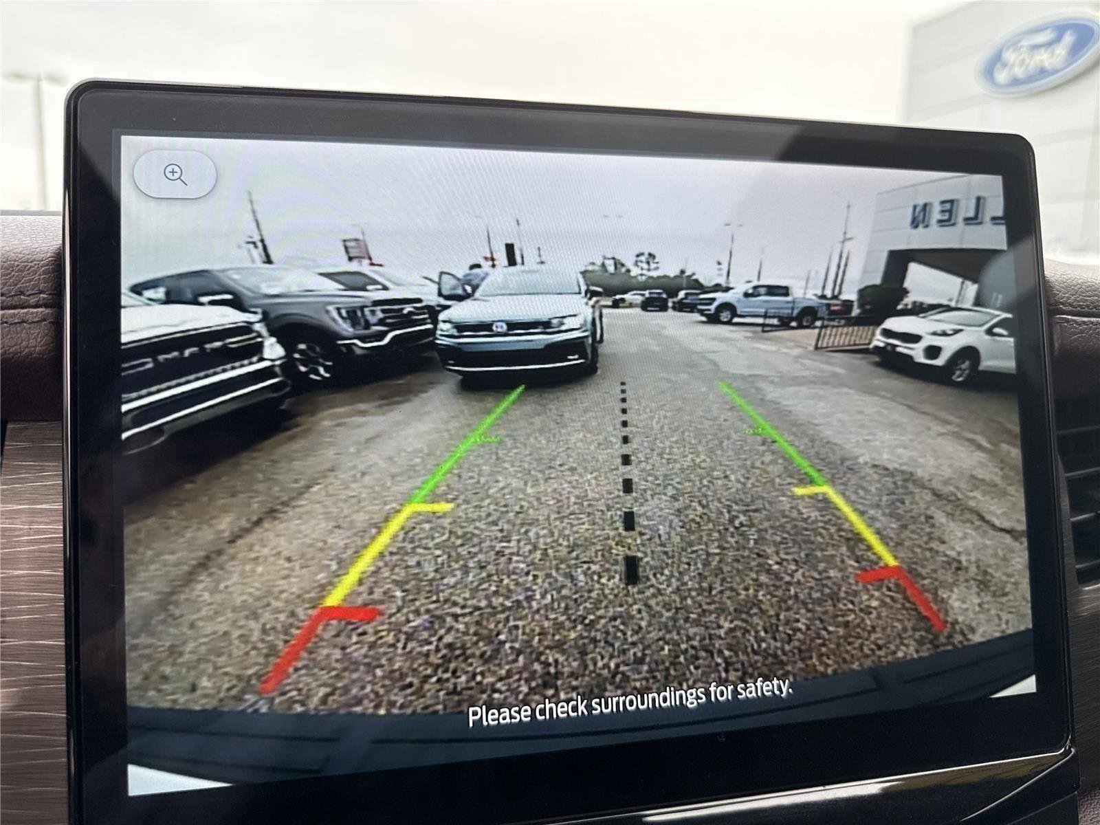 Certified 2022 Ford Expedition Limited image 10