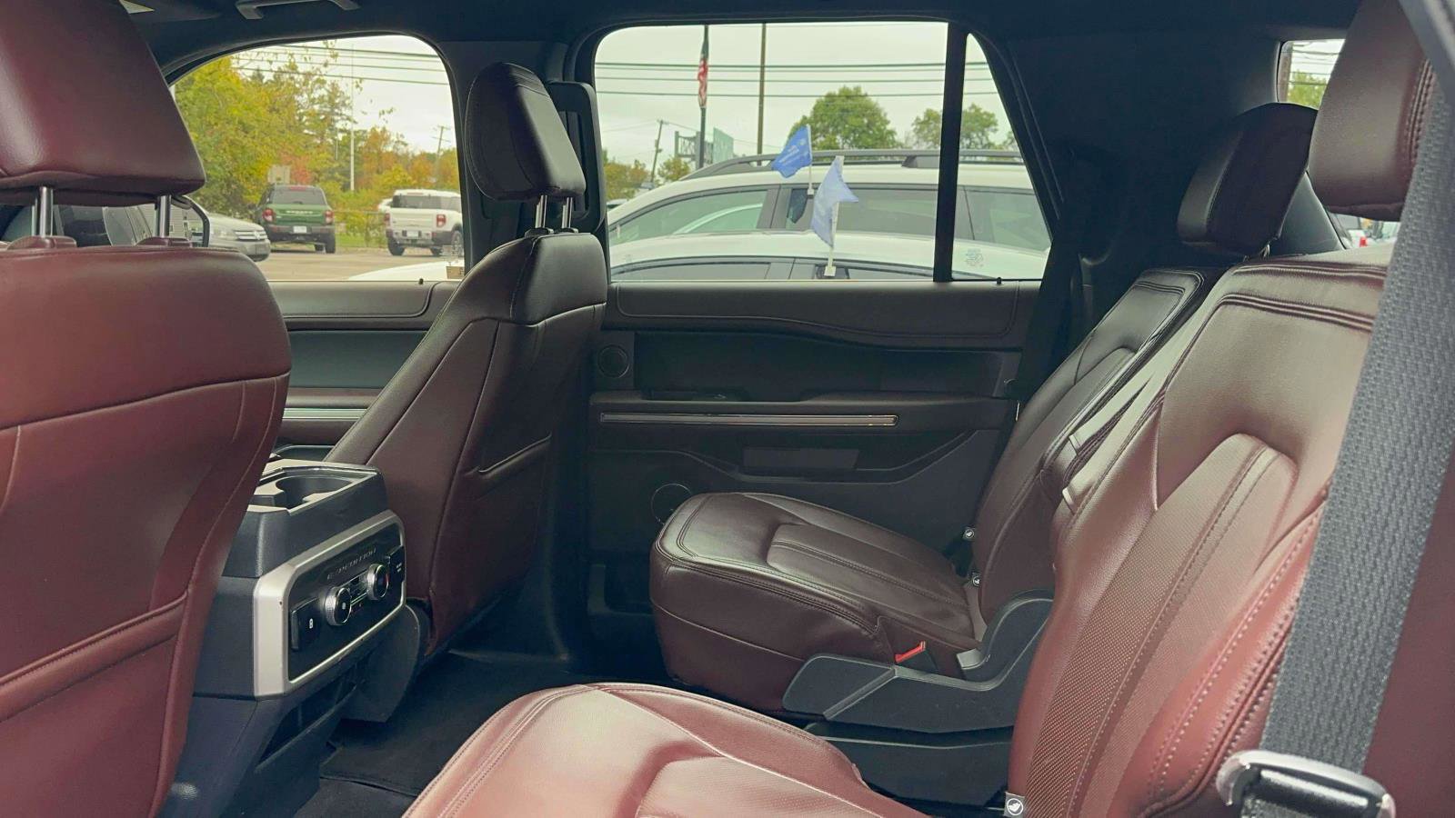 Certified 2023 Ford Expedition Limited image 12