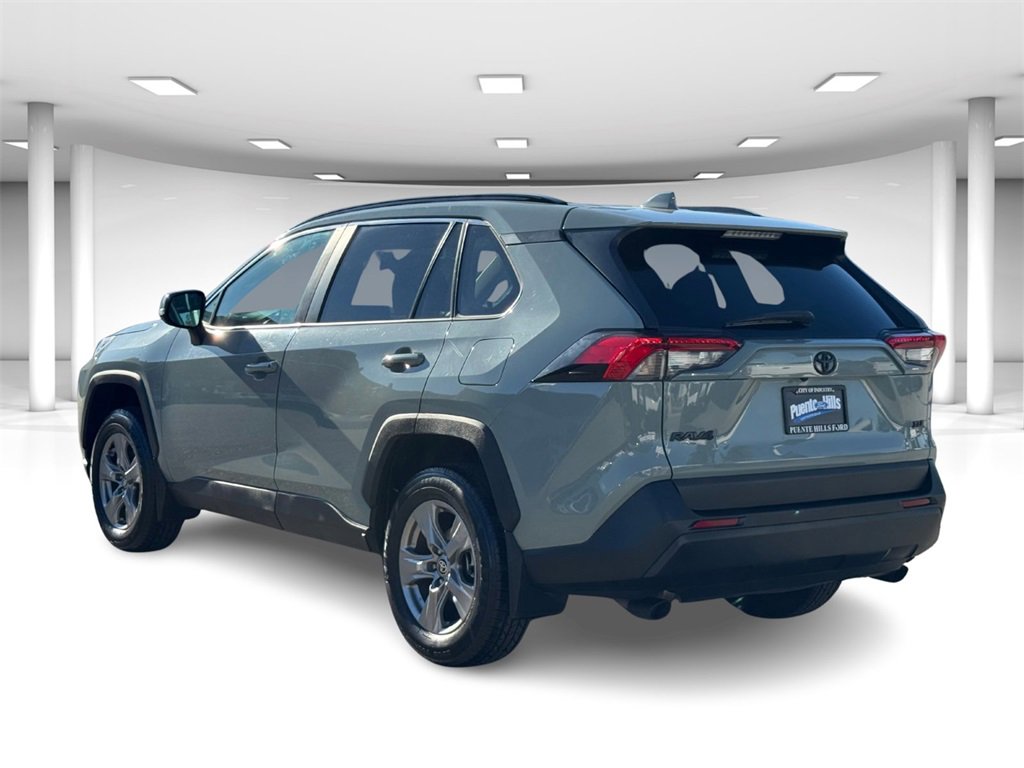 Used 2022 Toyota RAV4 XLE image 3