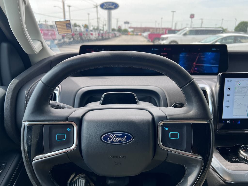 Certified 2025 Ford Expedition Platinum AWD/4WD image 28