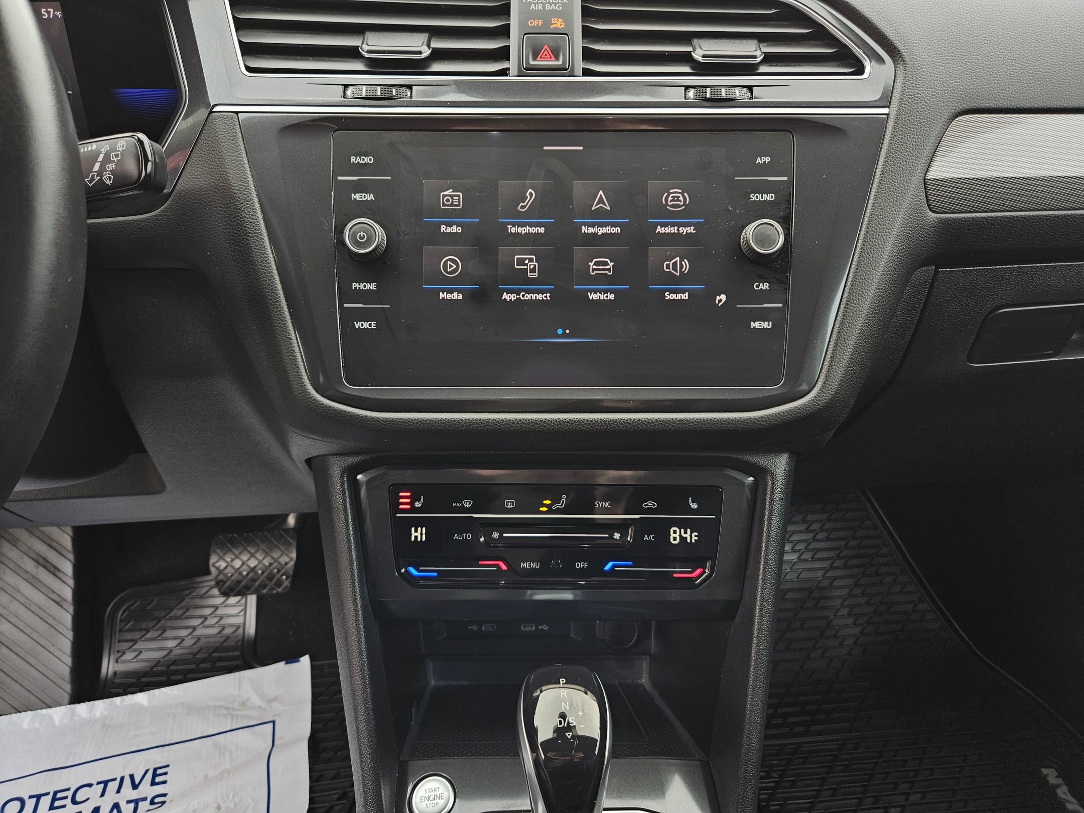 Used 2022 Volkswagen Tiguan SE image 14