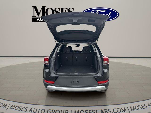 Used 2025 Chevrolet TrailBlazer LT AWD/4WD image 9