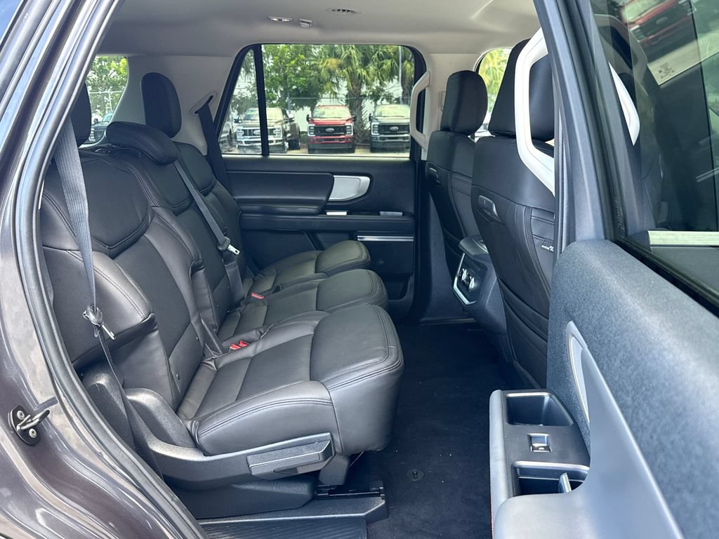 Certified 2025 Ford Expedition Active RWD image 30