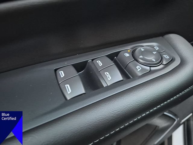 Used 2025 Chevrolet Suburban LT w/ Comfort Package RWD image 13