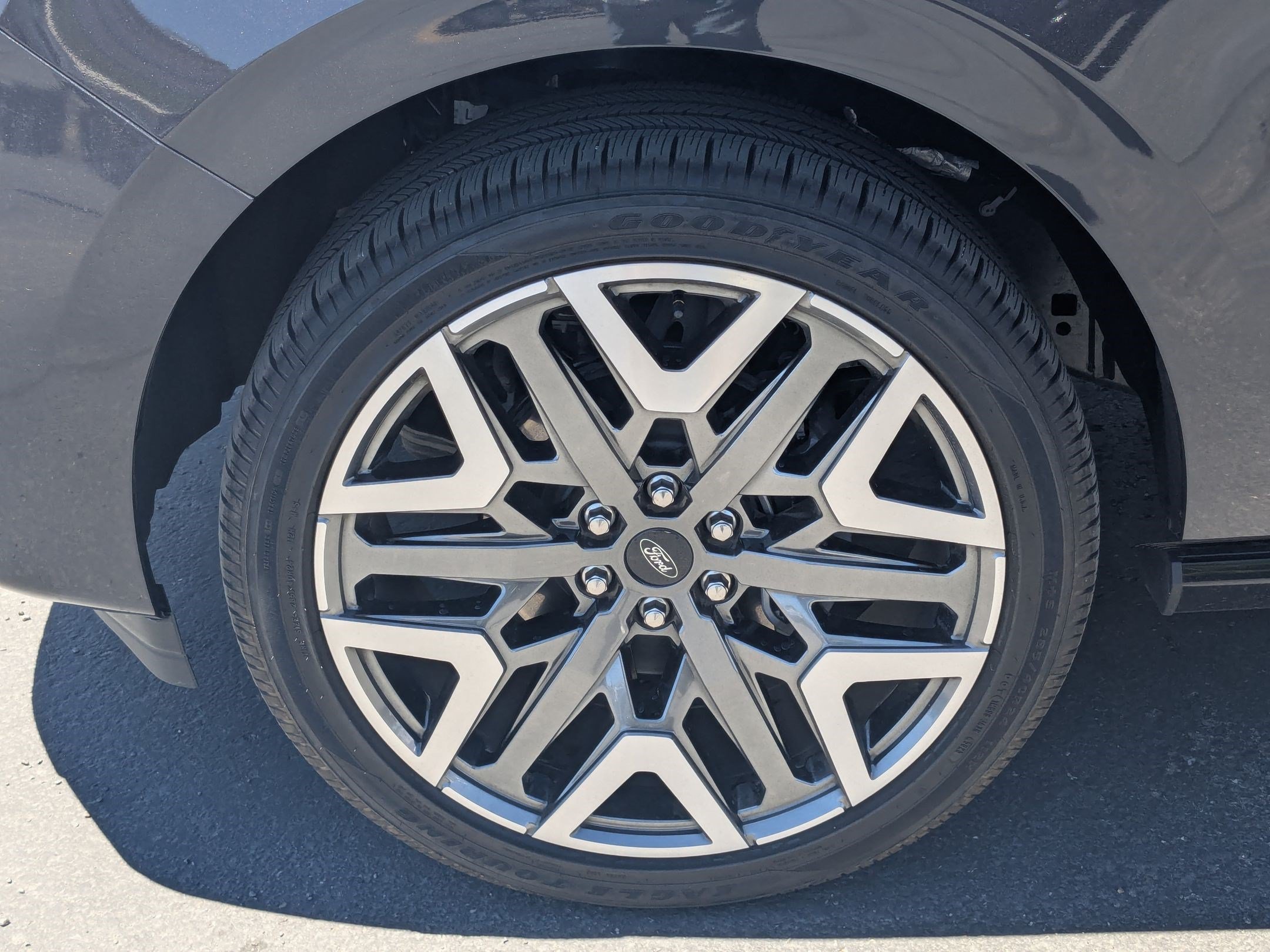 Certified 2026 Ford Expedition Max Platinum w/ Platinum Ultimate Package AWD/4WD image 14