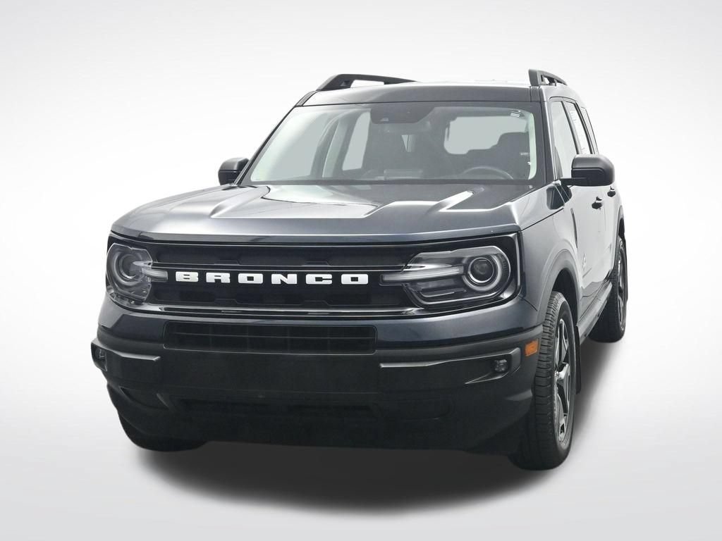 Certified 2022 Ford Bronco Sport Outer Banks w/ Tech Package AWD/4WD image 2