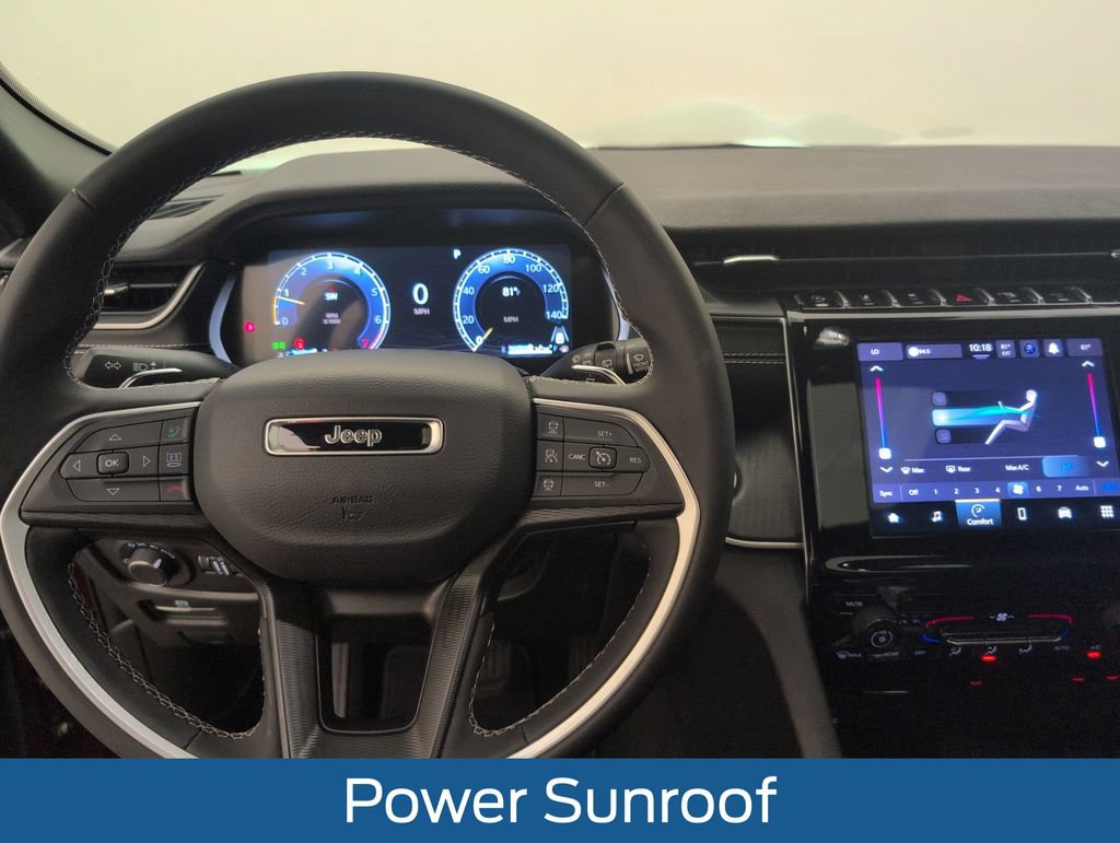 Used 2025 Jeep Grand Cherokee Laredo X RWD image 22