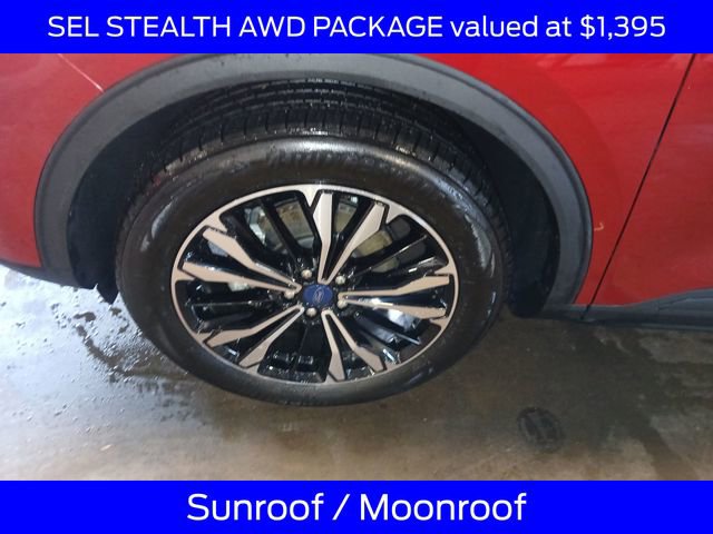 Certified 2022 Ford Escape SEL w/ SEL Stealth AWD Package image 4