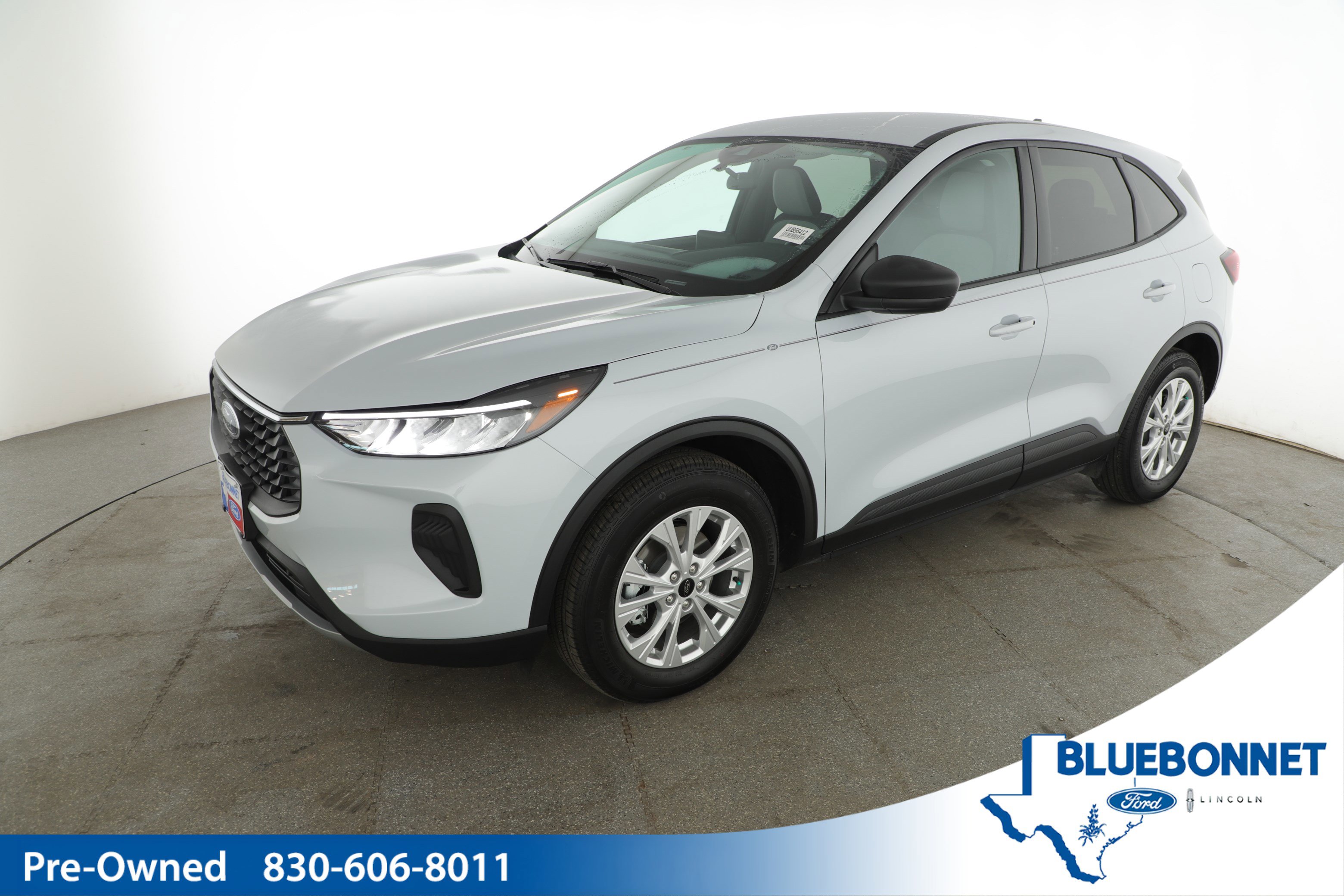 Certified 2025 Ford Escape Active FWD image 1