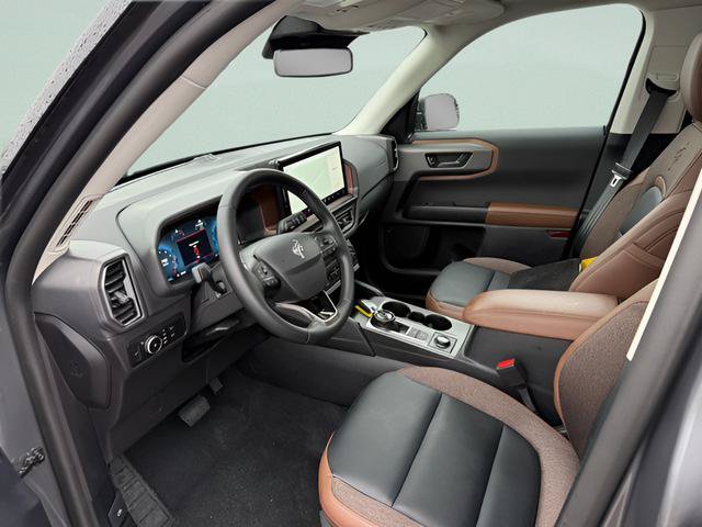 Certified 2025 Ford Bronco Sport Outer Banks w/ Outer Banks Tech Package+ AWD/4WD image 4