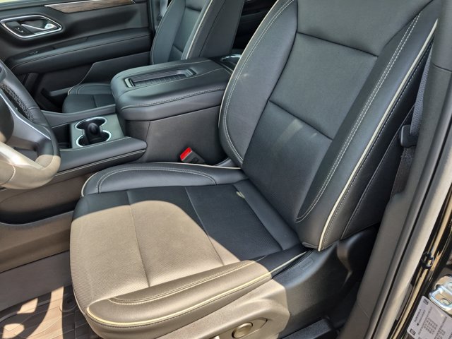 Used 2024 Chevrolet Tahoe Premier w/ Premium Package 2 AWD/4WD image 16