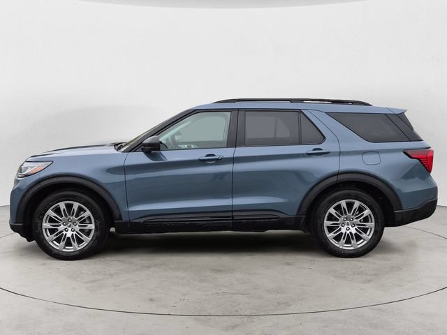 Certified 2026 Ford Explorer Active w/ Active Comfort Package AWD/4WD image 2