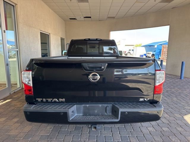 Used 2018 Nissan Titan SV w/ SV Utility Package RWD image 3