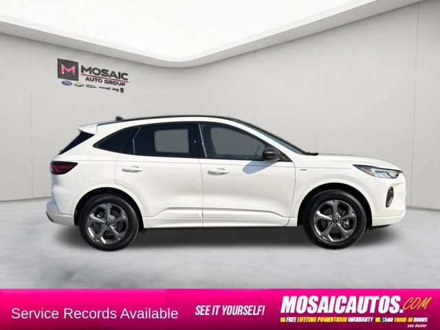 Certified 2024 Ford Escape ST-Line w/ Tech Pack #1 AWD/4WD image 8