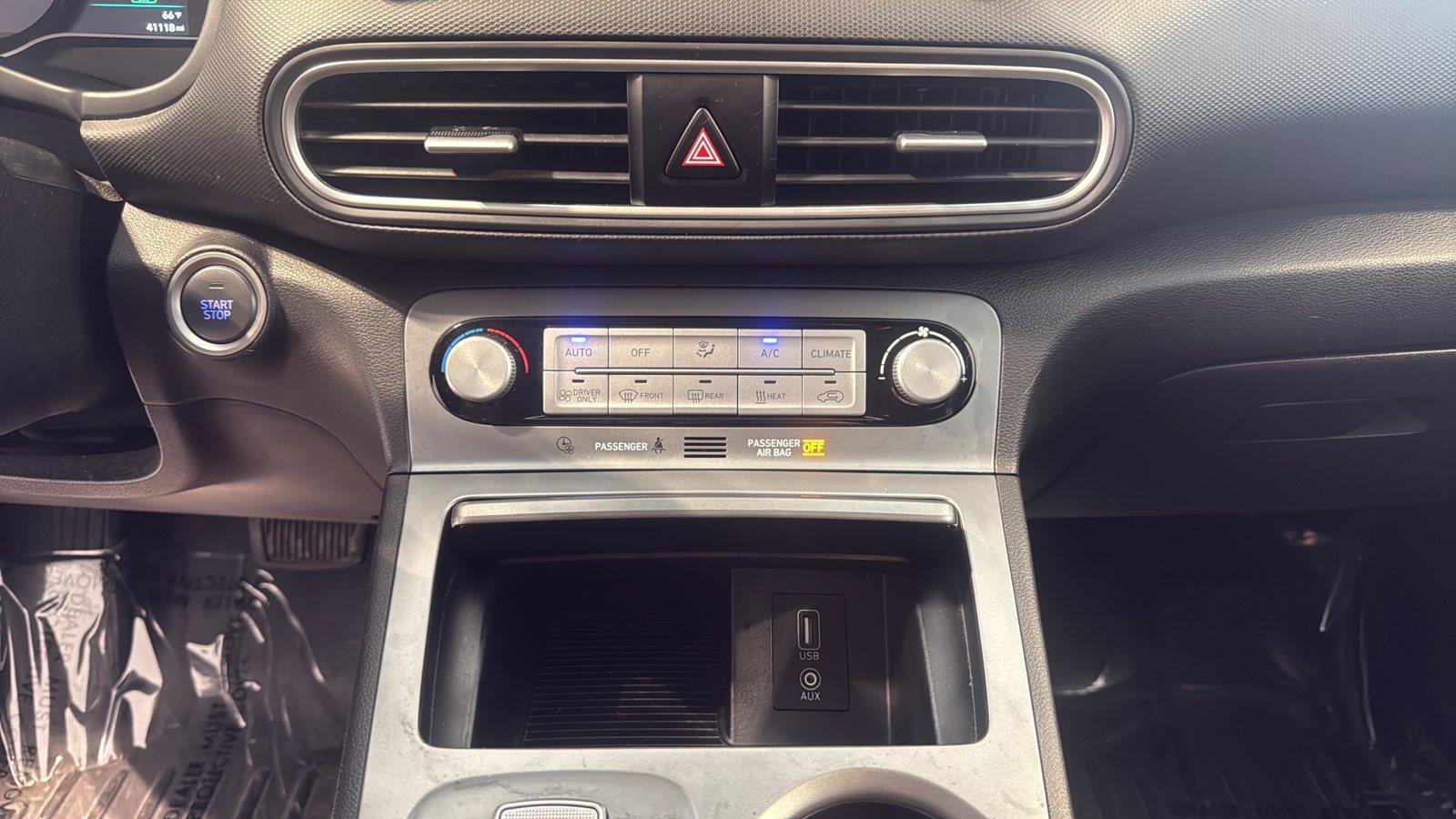 Used 2021 Hyundai Kona SEL FWD image 23