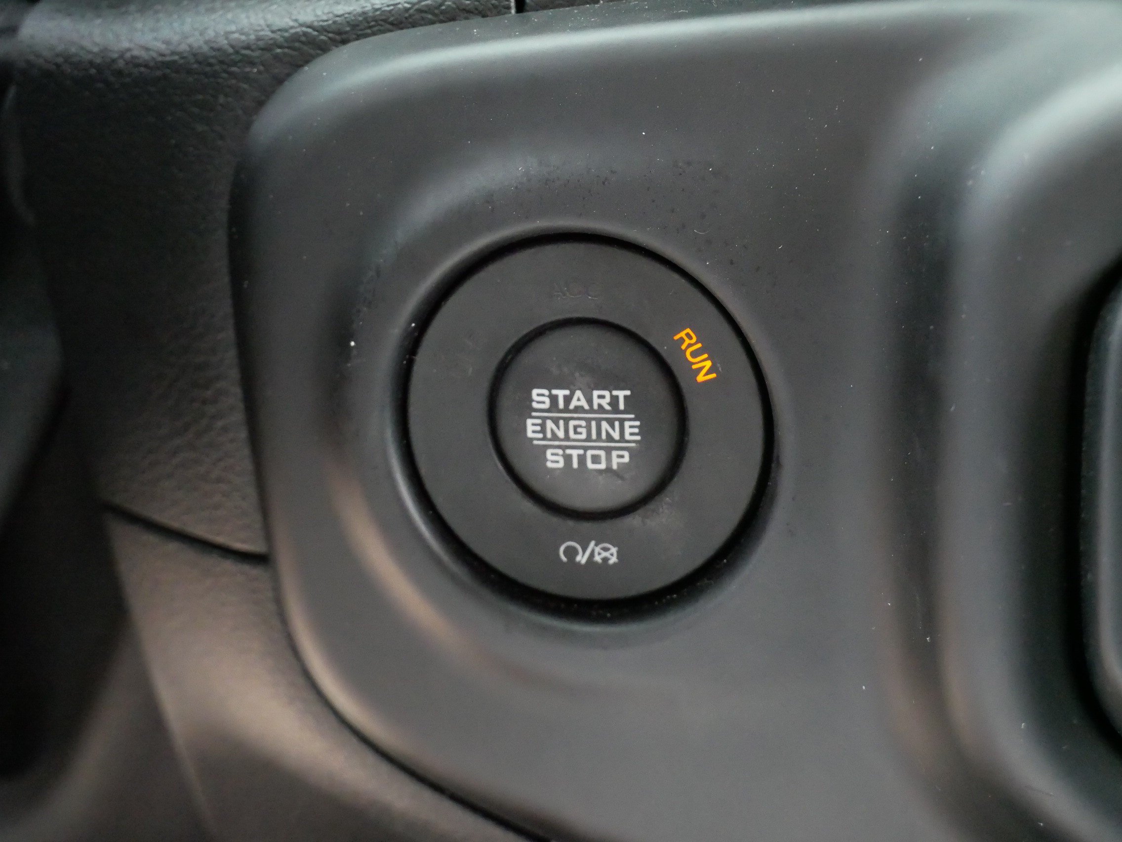Used 2020 Jeep Wrangler Unlimited Sahara AWD/4WD image 28