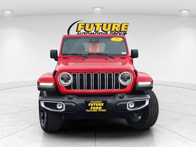 Used 2025 Jeep Wrangler Unlimited Sahara AWD/4WD image 2