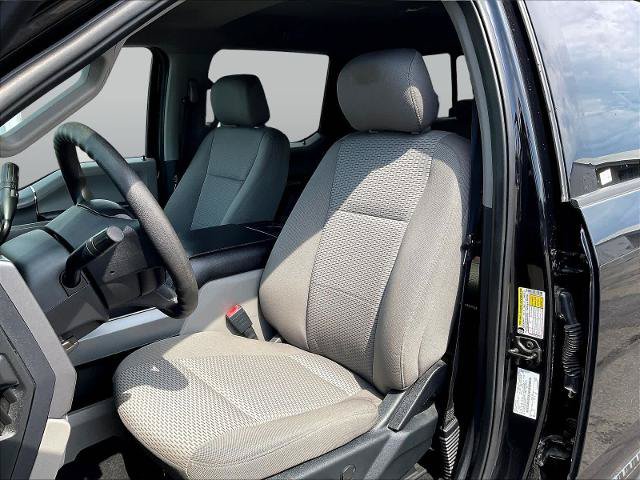 Certified 2020 Ford F250 XLT w/ XLT Premium Package AWD/4WD image 23